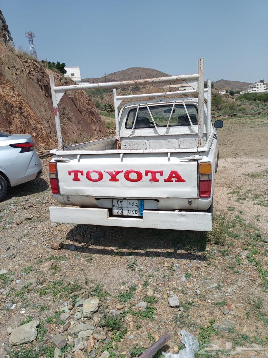 هايلكس 80 غماره للبيع تحمل لوحة رقمين64507501299075113