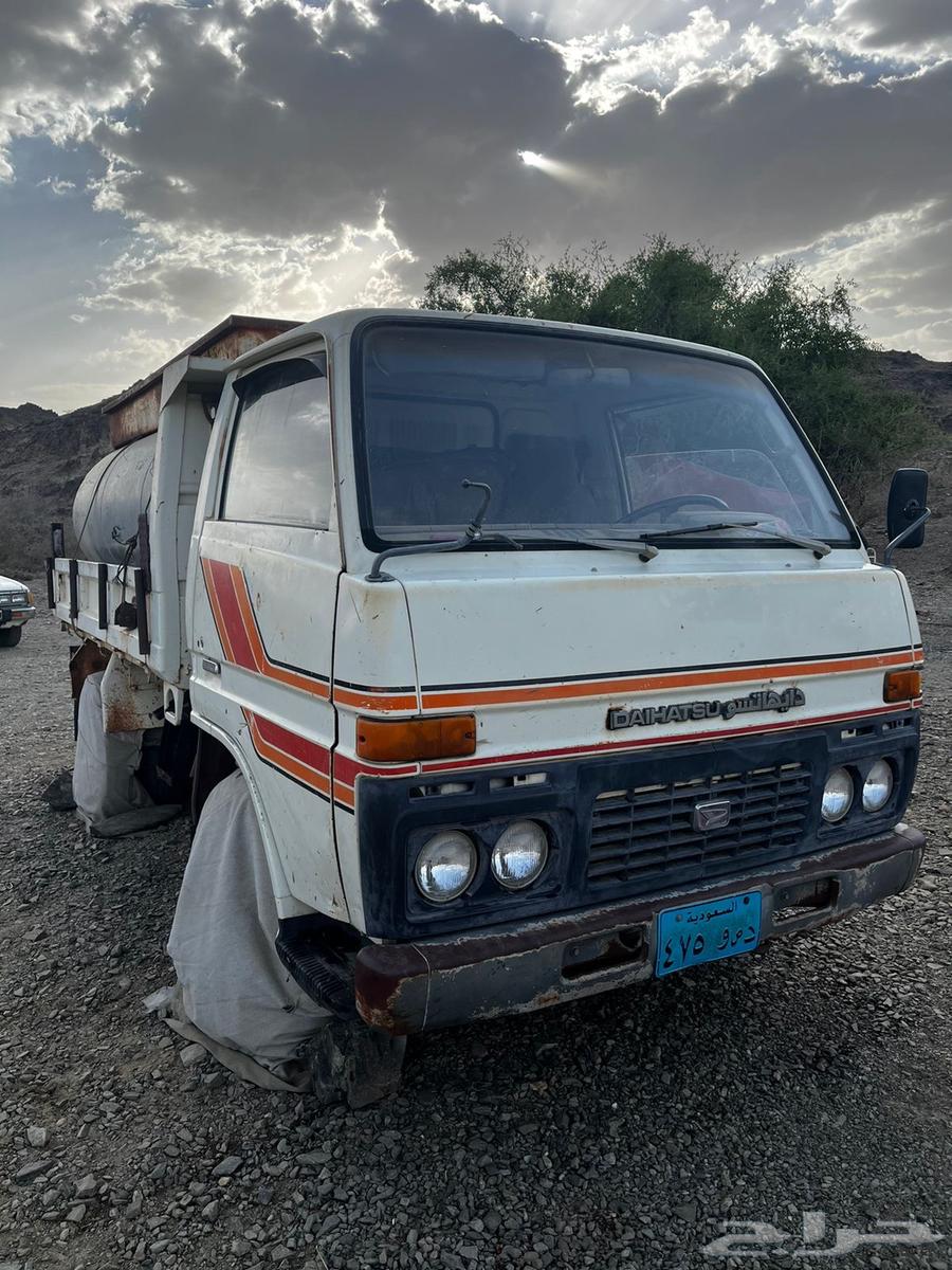 قلاب 83 مشروط بديه ومكينته وقيره شرط السوم 2064498660191235111