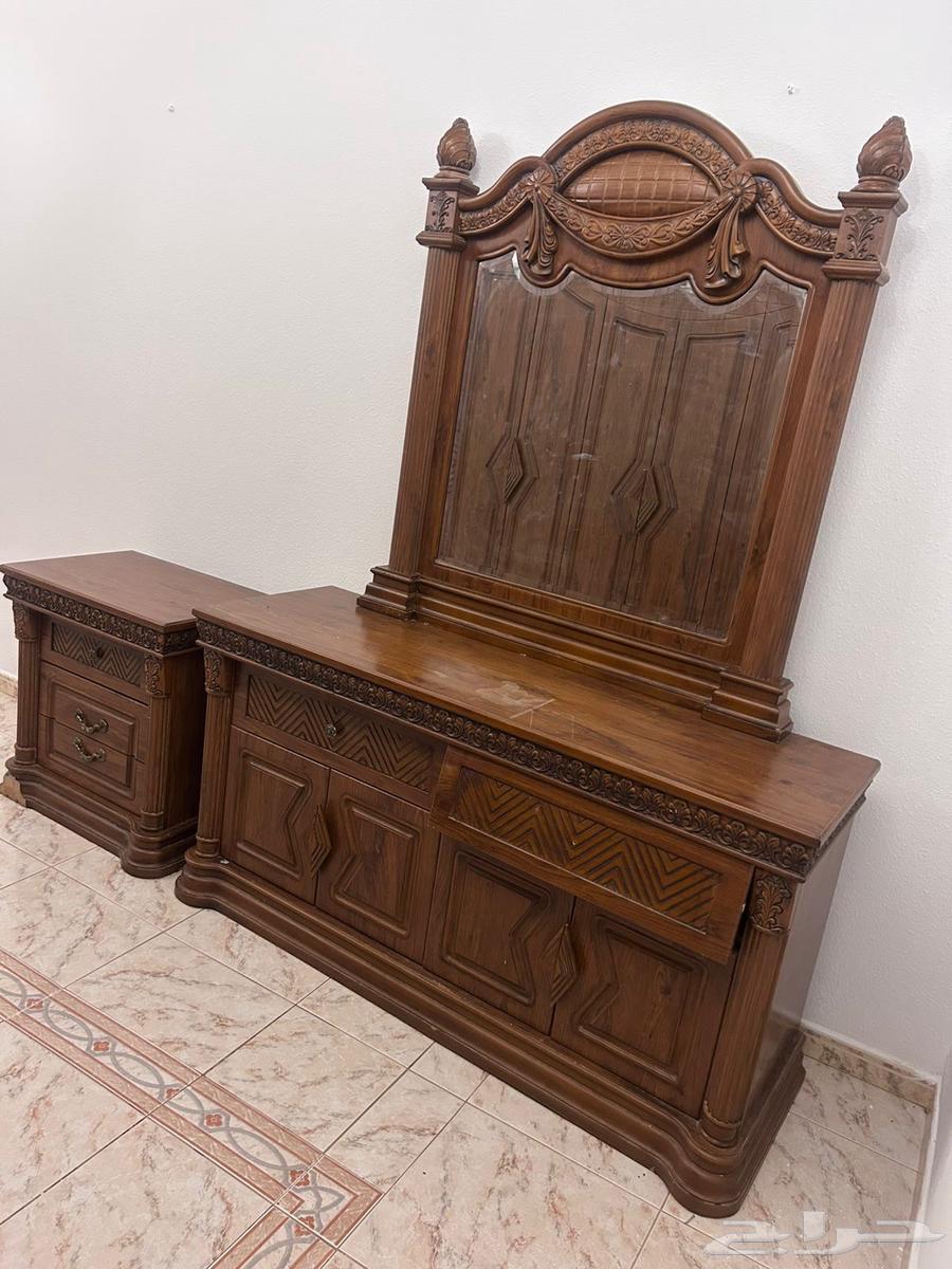 غرفة نوم مستعمله من غير سرير ولف لها سرير من اي مكان63617343615235113