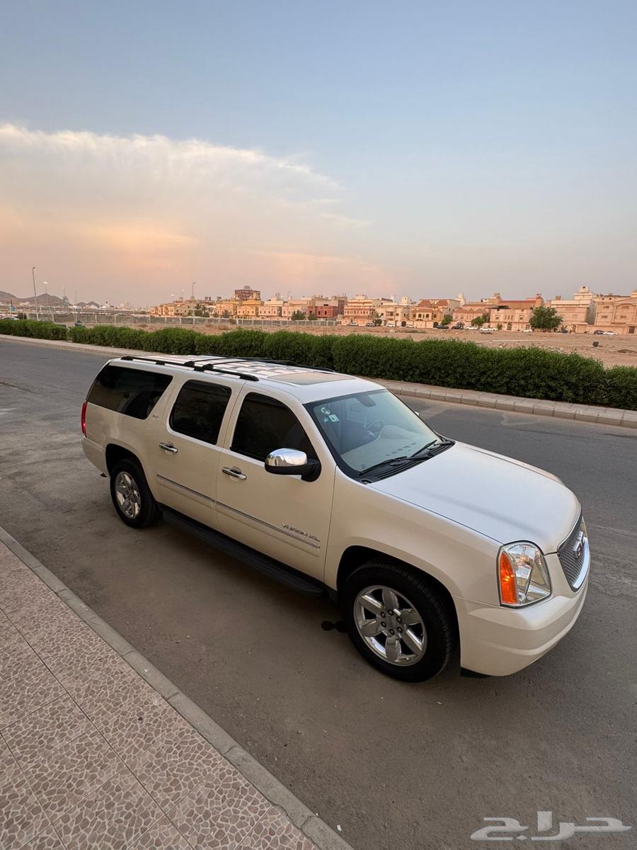 Yukon 2013 Full Option64506460889729112