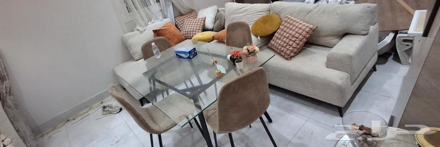 للبيع طقم كنب وطاوله طعام عدد4اسخاص زجاج64357041513602110