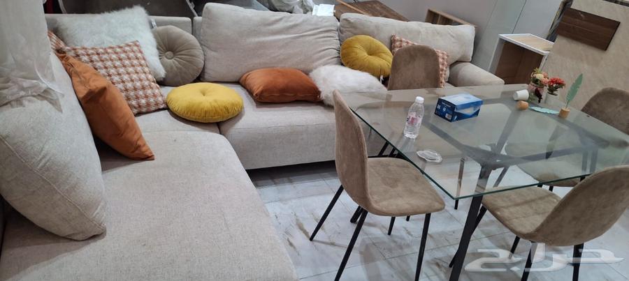 للبيع طقم كنب وطاوله طعام عدد4اسخاص زجاج64357041513602111