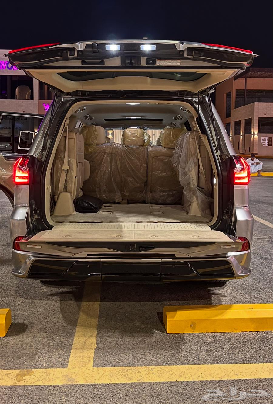 جيب لكزس 57064503294830465112