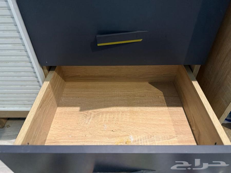 البيع كومادينه مع مرايه64354725606274114