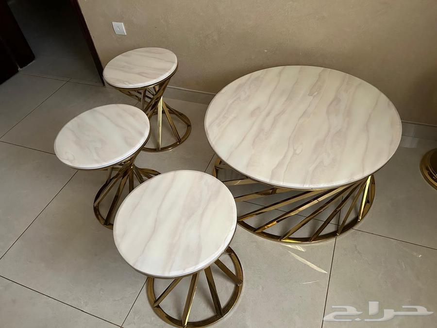 طاولات للبيع64360083374595111