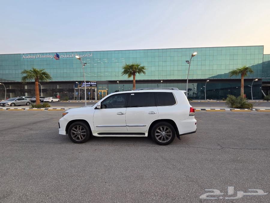 جيب لكزس 2013 فل كامل (وارد عبداللطيف جميل) نظيف..64499535554562110