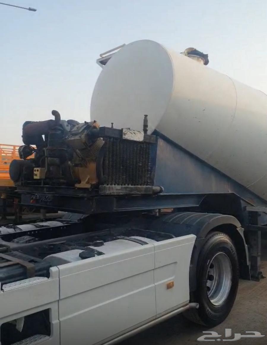 للبيع بلكر إسمنت شبه جديد64496023075459110