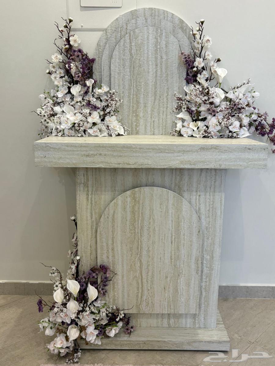 Queen's Network64354179350402111