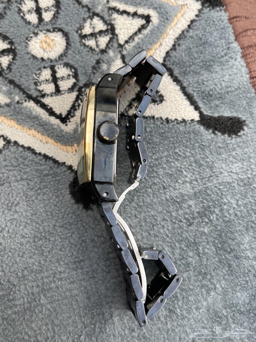 ساعه للبيع اصلي وفخامه معروفه64356107022338112