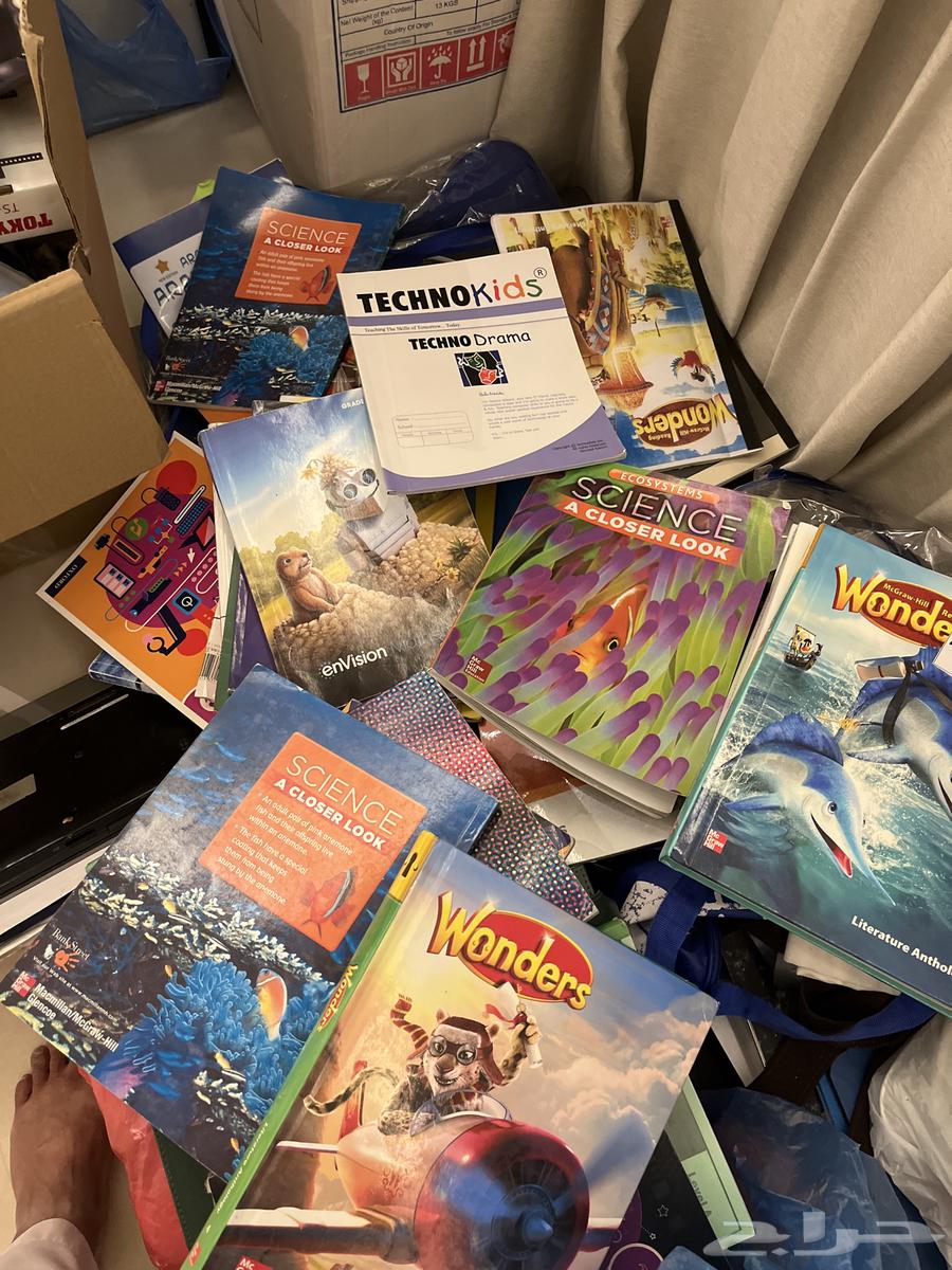 كتب مناهج أمريكية مستعمله للبيع ابتدائي ومتوسط64357262189826112