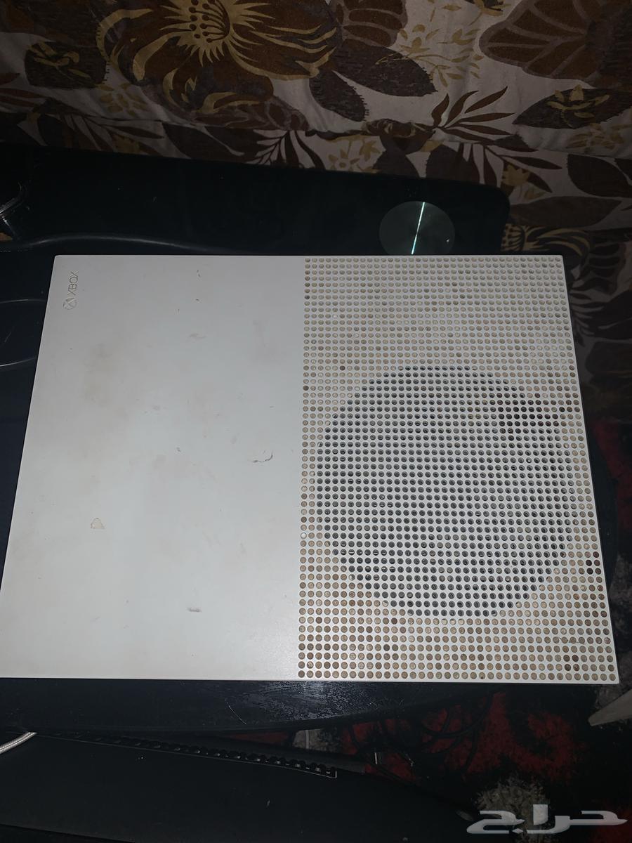 Xbox One for dismantling at auction64350569897602110