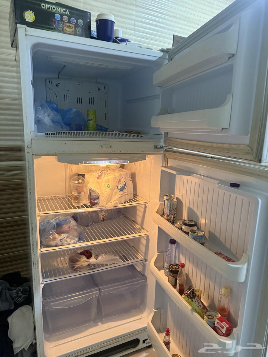 Semi-new refrigerator, very clean, God willing, but I'm traveling64362257265153114