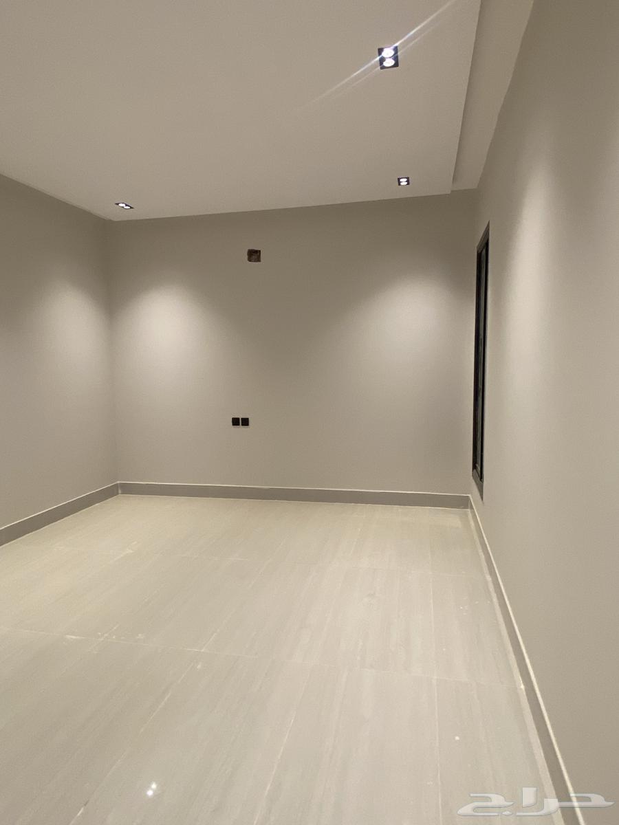 First floor for sale with an exceptional area63613865534339111