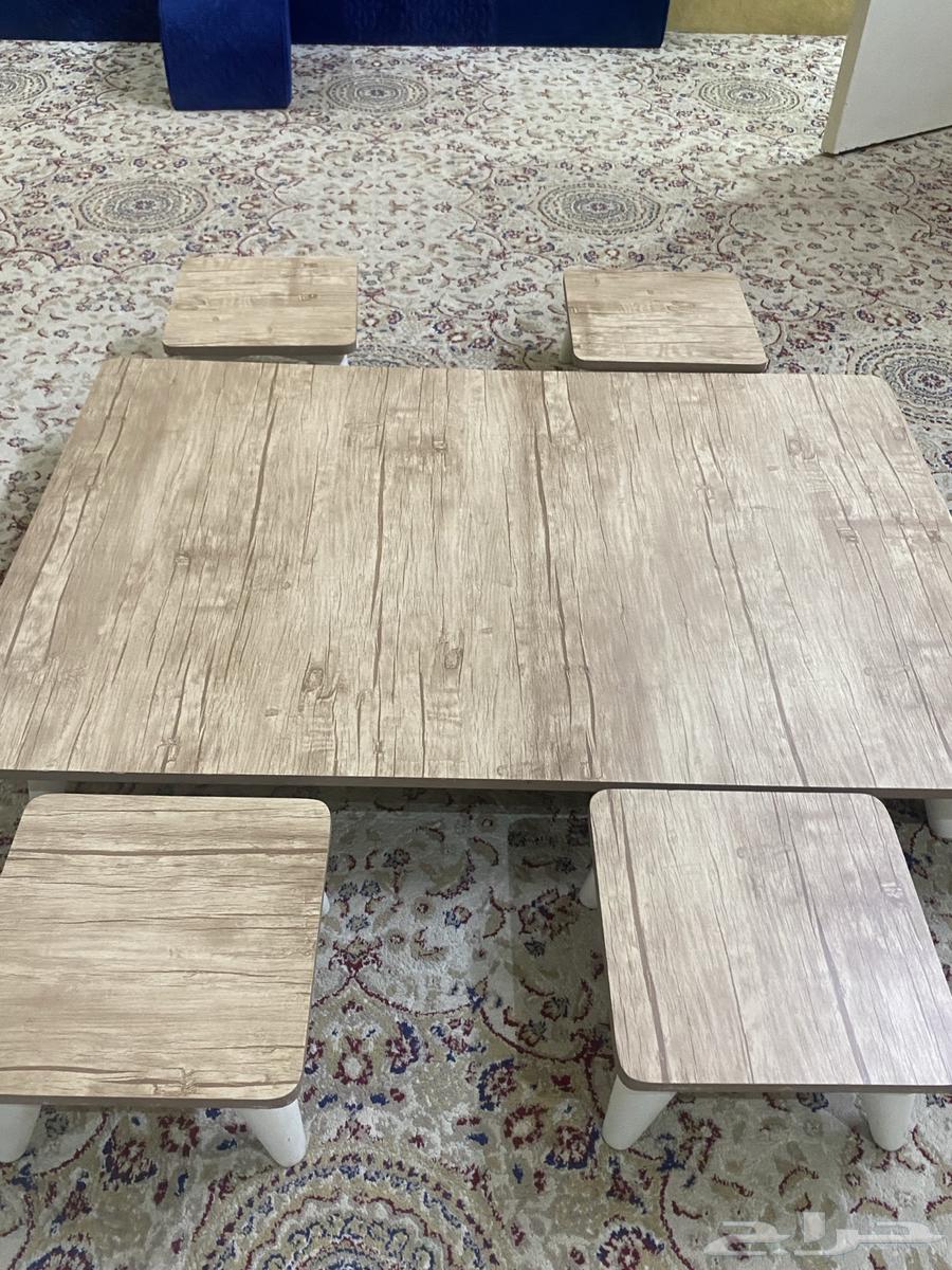 Floor table64360666825986110