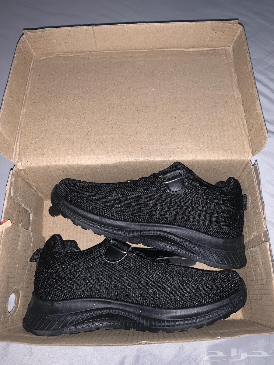 جزمة اطفال بكرتونها اشتريتها ب60ريال64357320866307110