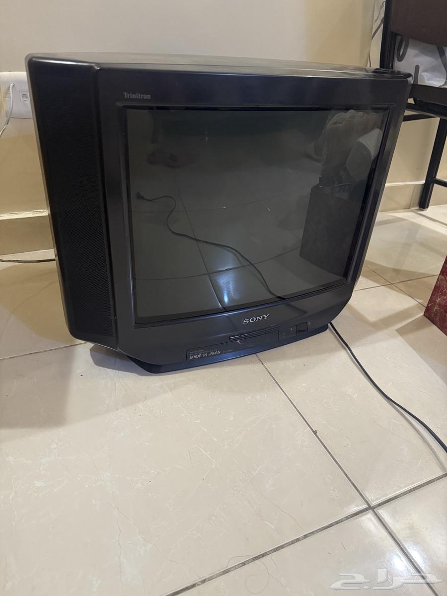 تلفزيون قديم شغال64357379587715110