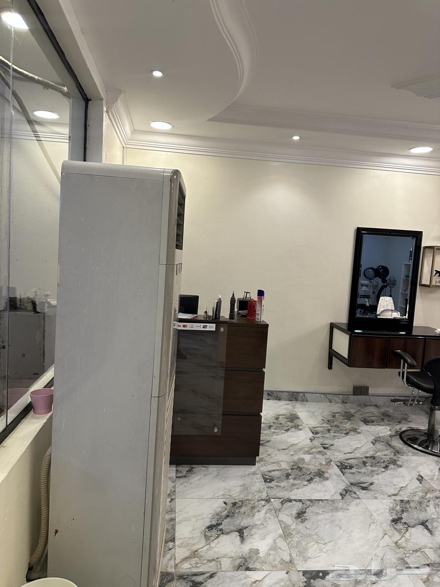Female beauty salon for transfer63613865946625114