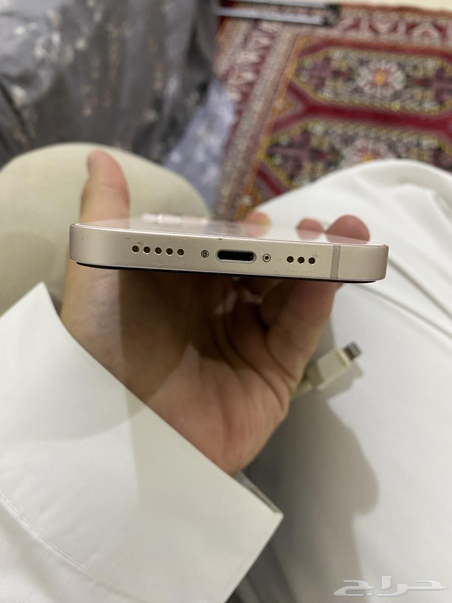 ايفون 13 وردي 12864360929648385114