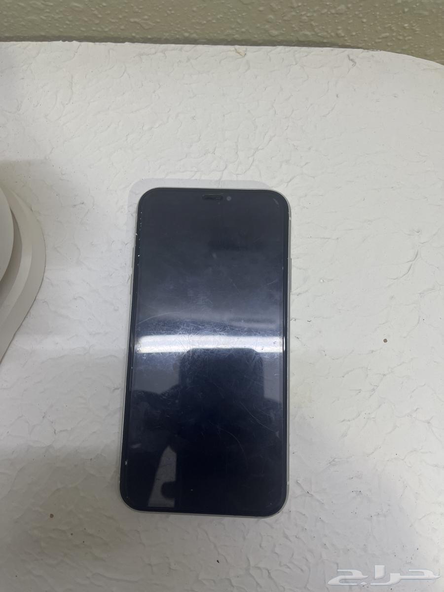 جوالXR. الشاشه مفتوحه و مايصور بس كل شي شغال البطاريه 7864494543249281111