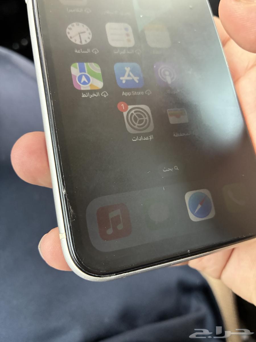 ايفون 11 للبيع مستعجل64352427300481110