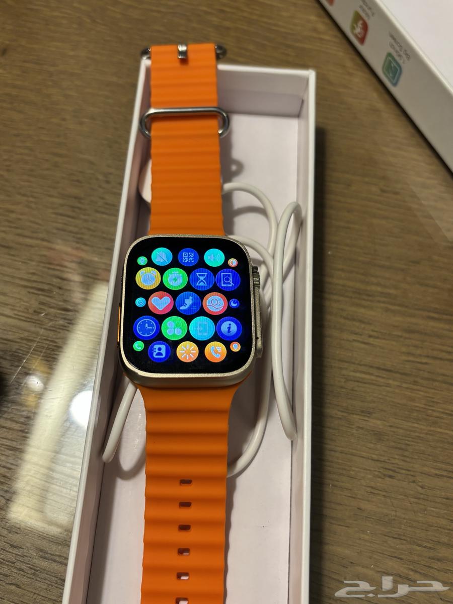 ساعة شبيه الترا جديدة استخدمت لمده ساعة 50 ريال فقط64354891623298111