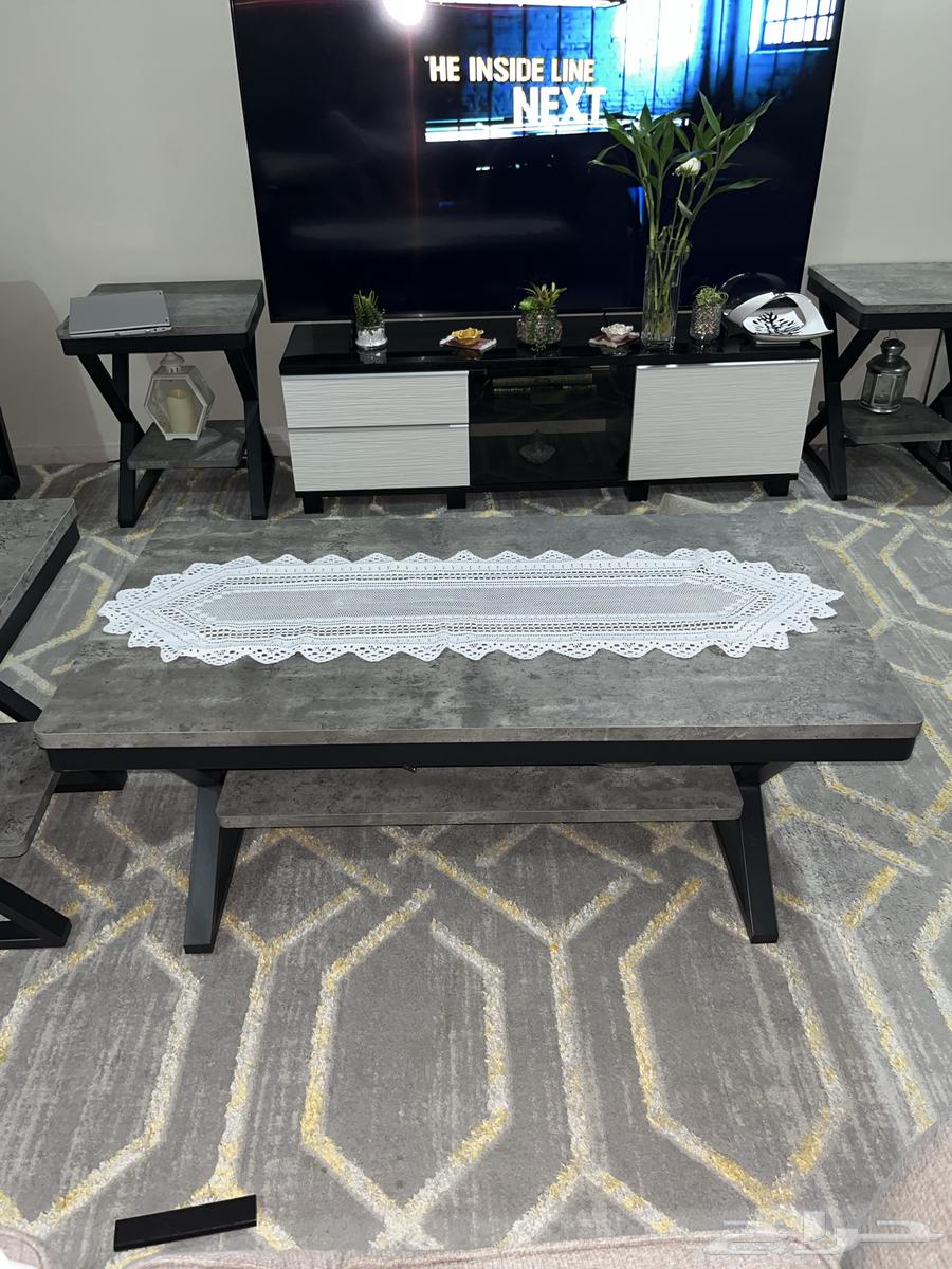 Iron tables64359231980161110