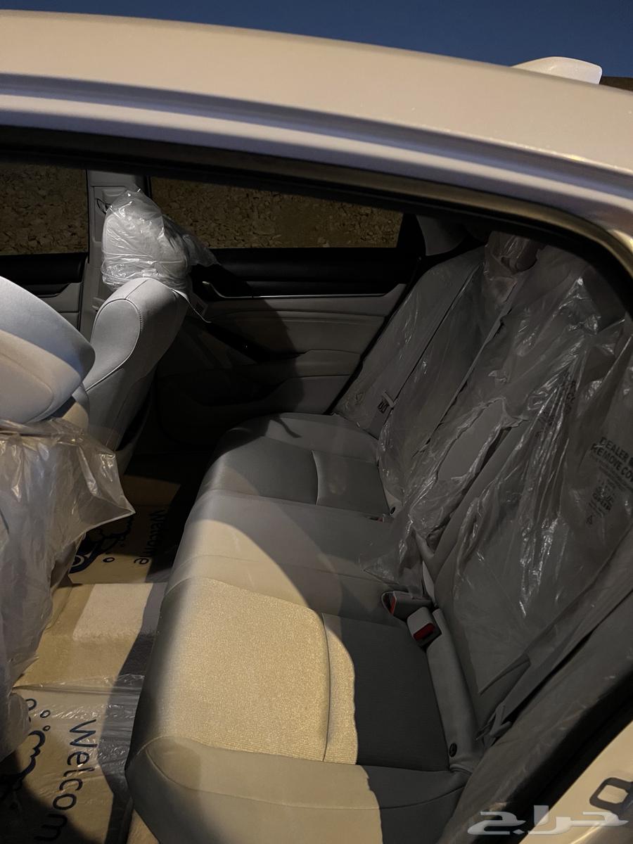 هوندا آكورد 201864503774333187113