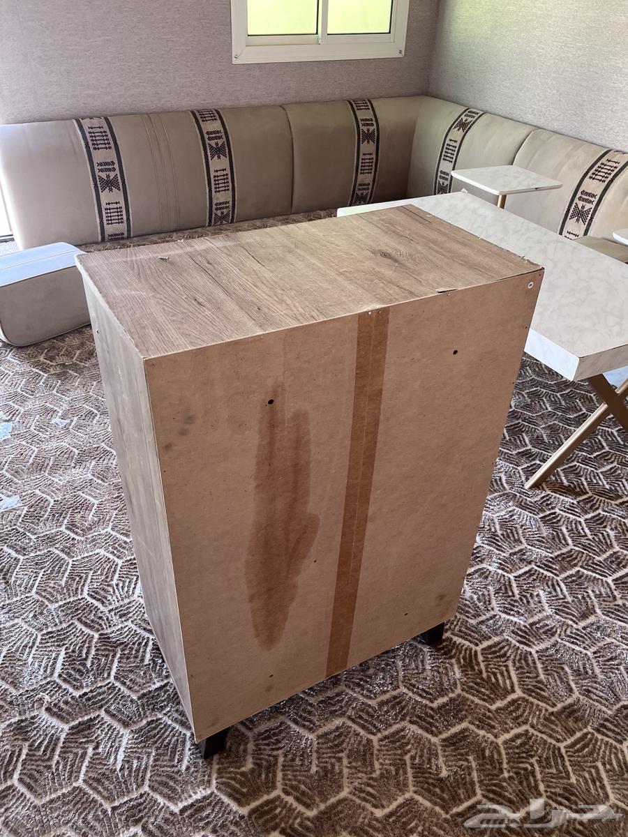 طاولة تلفزيون وطاوله صاله وجزامه للبيع64352550741378114