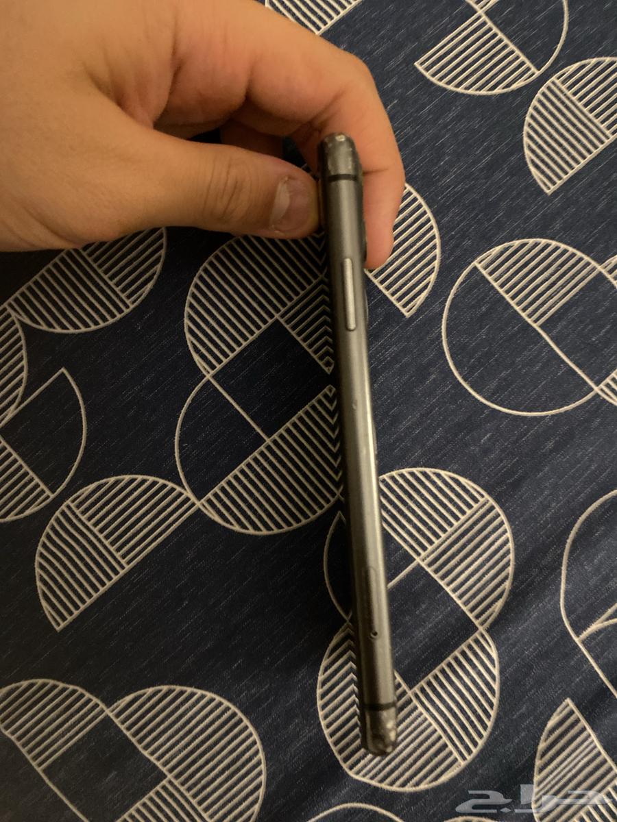 iPhone 11 screen damaged and back cracked, rest is fine64362044711681113