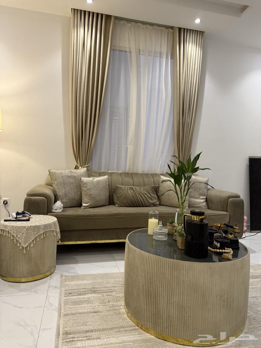 للبيع كنب مودرن انيق شبه جديد64354958863490113