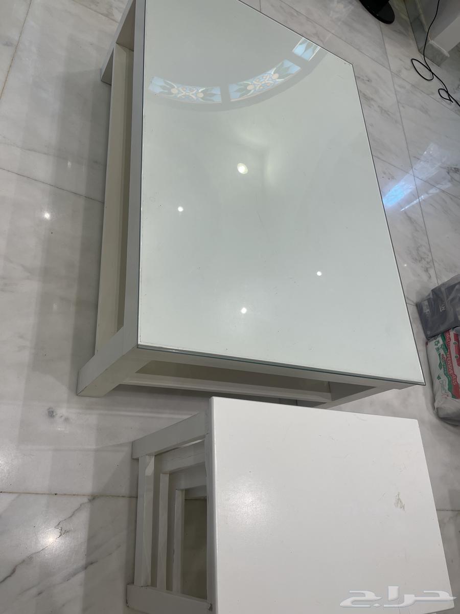 Large table and 4 service tables64374583595651111