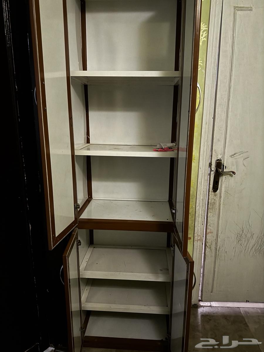 تسريحة ايكيا للبيع بسعر ممتاز ودولاب المونيوم64353497877251111