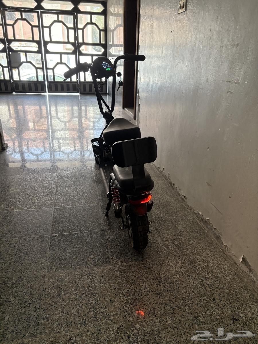 للبيع سكوتر ابوسله مستعمل تقريبا شهر بس64355479358851114