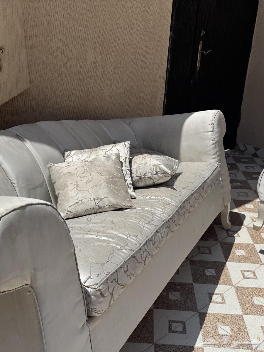 اثاث للبيع64362423816578111