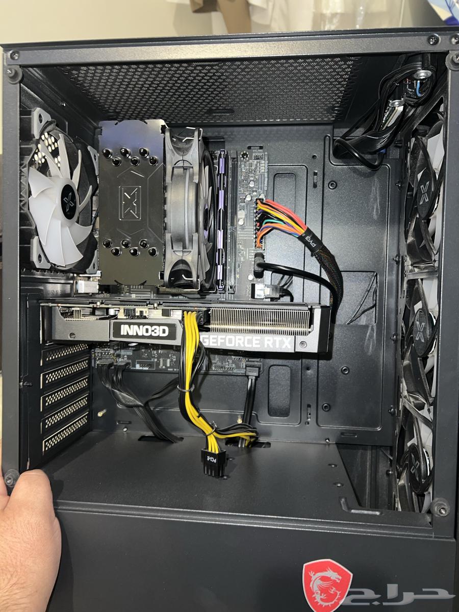 pc للبيع64358176444546110