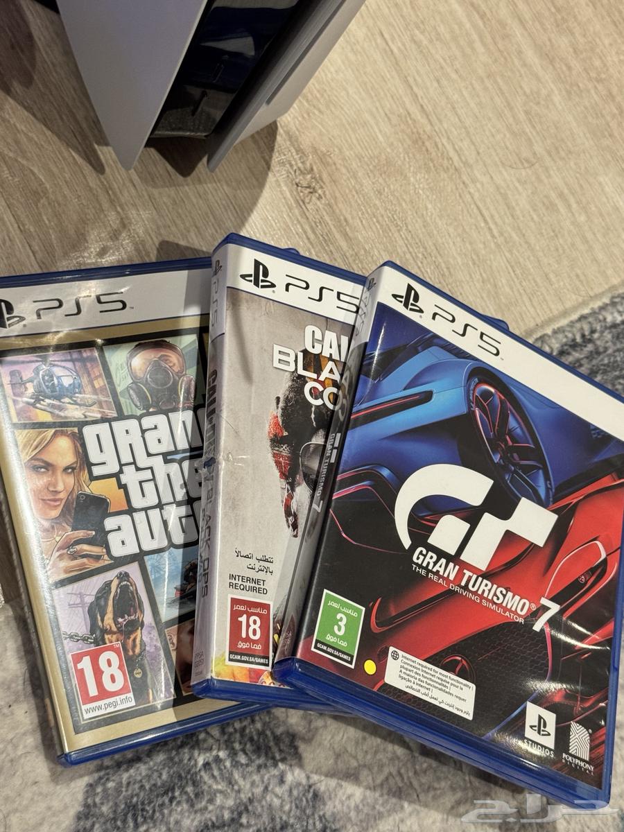 للبيع بلايستيشن 5 نظيف مع ملحقات64362453779715112