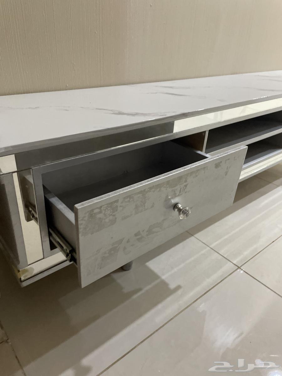 طاوله شبه جديده64357777261185113