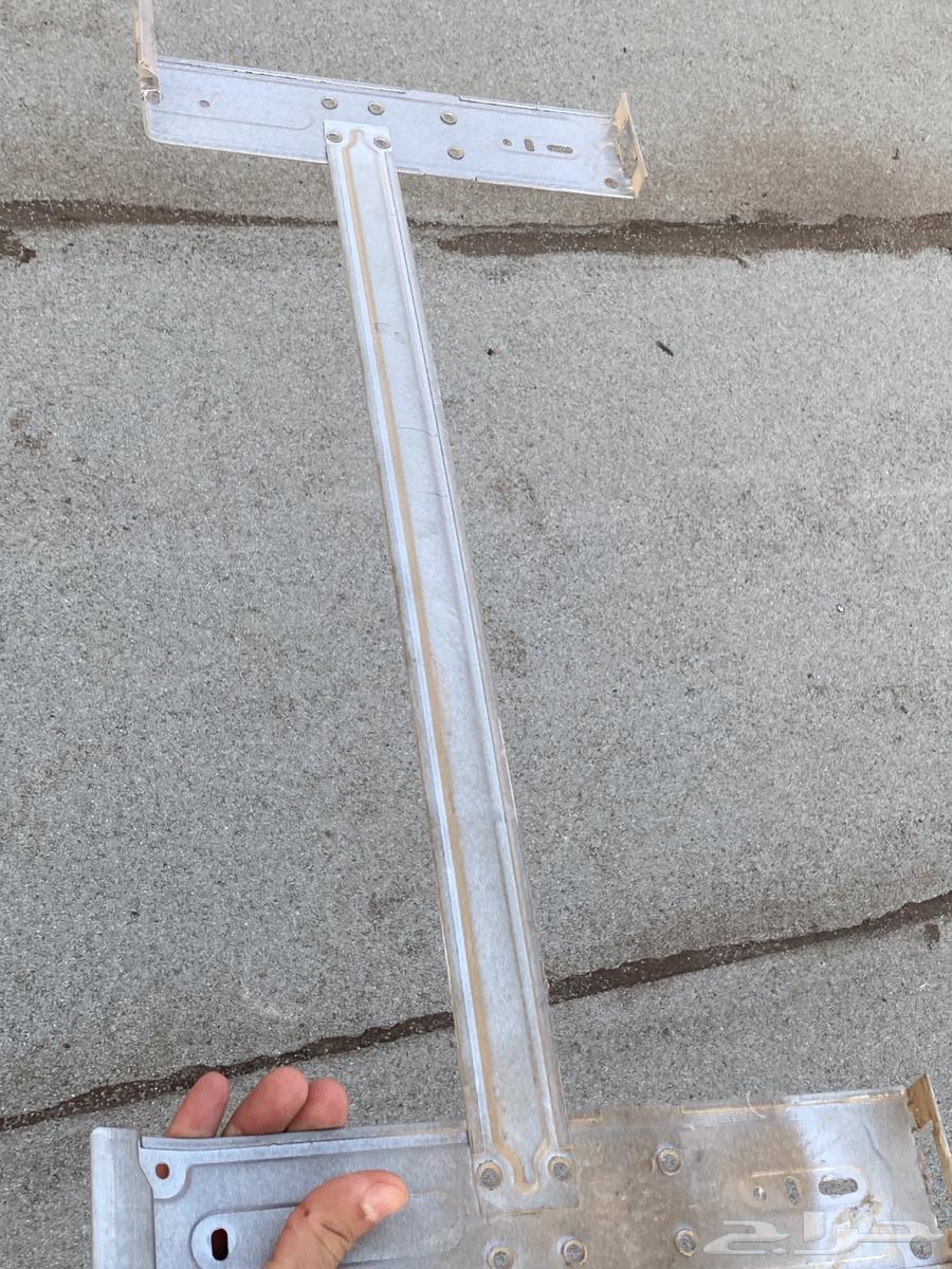 كنب مجلس وارضي ومكيف طن ونص للبيع64357659807233113