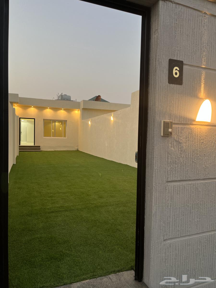 Bachelor lounges for annual rent, large636138652158741115