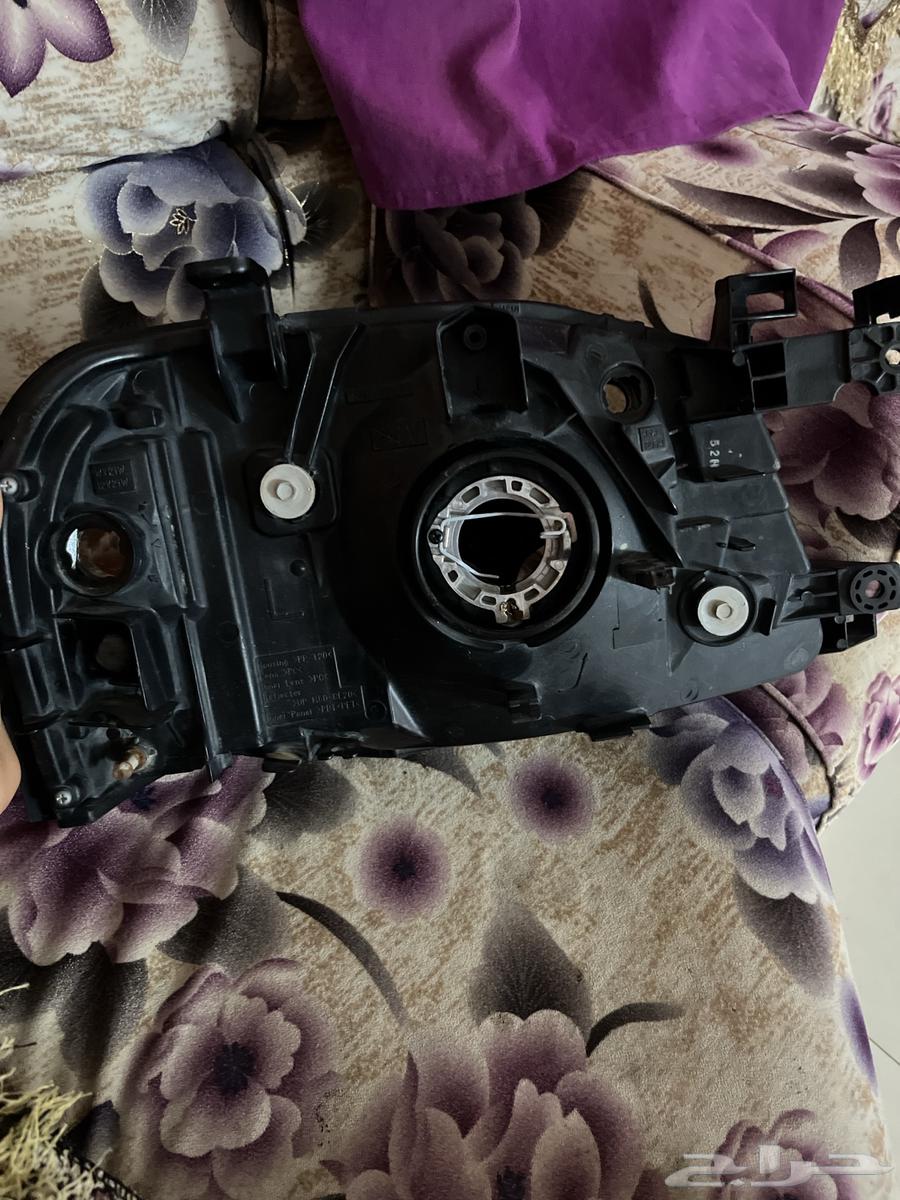 شمعه ددسن مفكوك من سياره مخزنه شمعه يسار64507431322753112