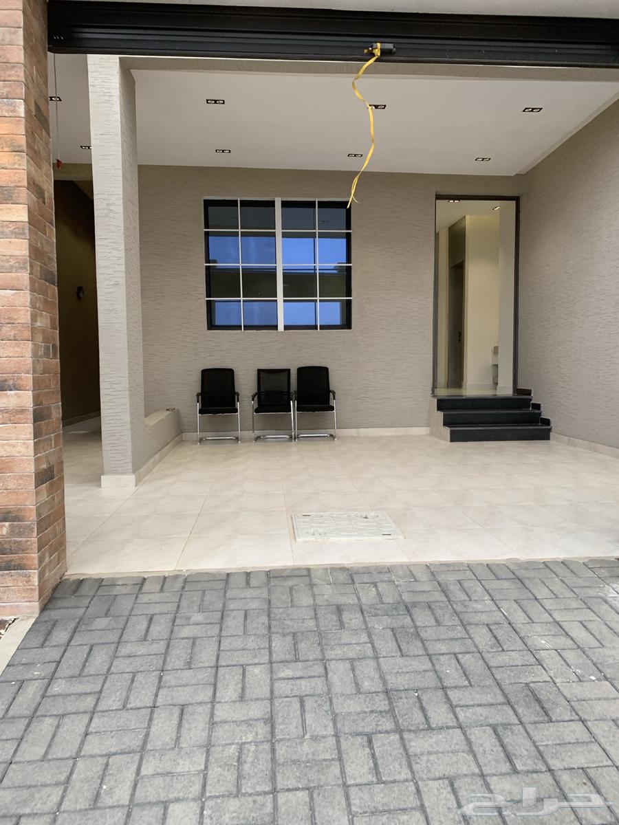 For sale, ground and upper floor apartments with roof, Khamis Mushait, Al Tahlia neighborhood63613864122881112