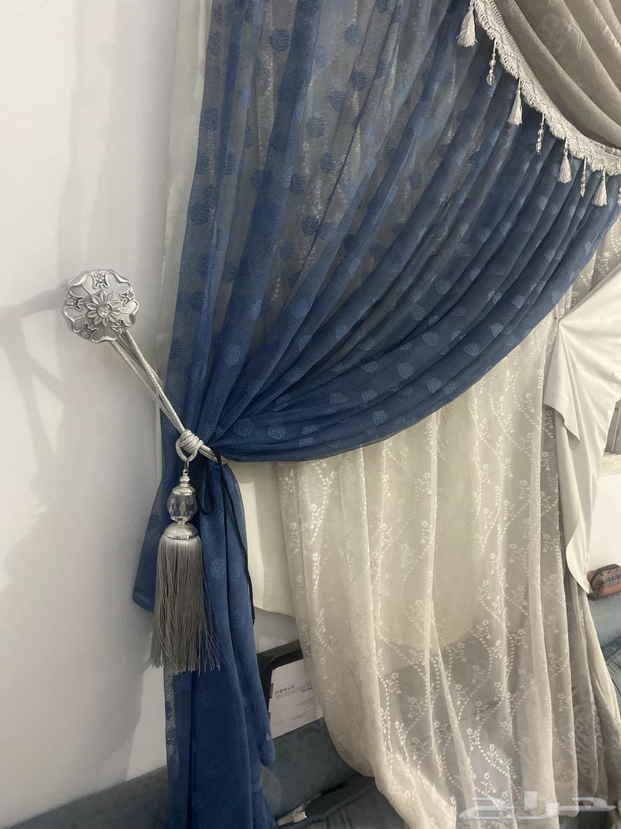 His brother's new sofa, used for 6 months, free of defects64359518060674112