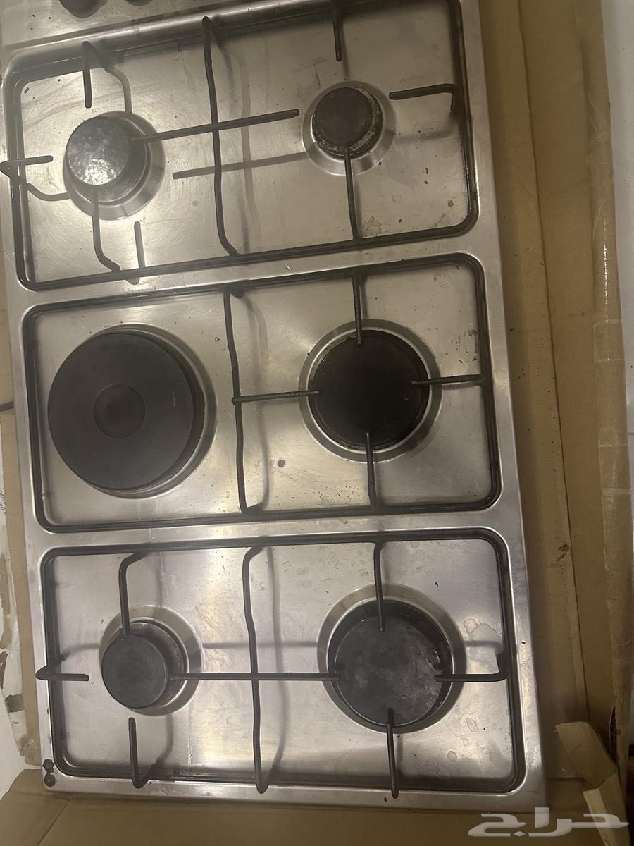 غاز سطحي و شفاط غاز وفرن كهربائي للبيع64359749494018110