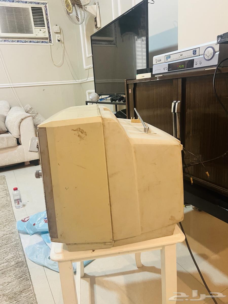 تلفزيون توشيبا قديم64358843107586111