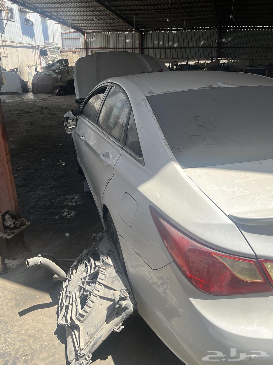 السلام عليكم للبيع السياره هوانداي بدون مكينه64507025744259113