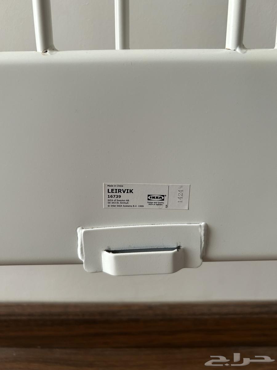 سرير ايكيا نفر ونص مع مرتبه ايكيا نظيف جدا64350100441985111