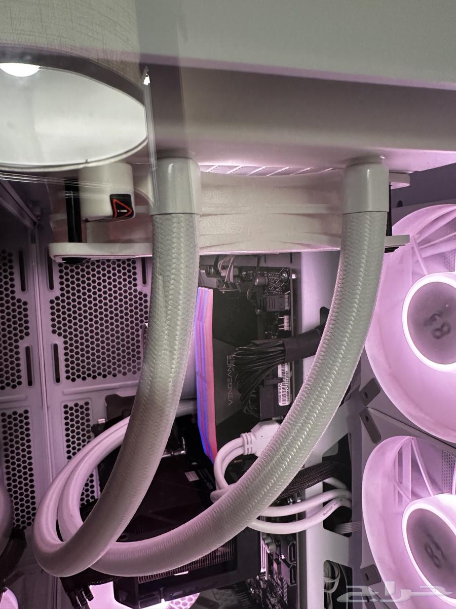 مبرد مائي ديب كول مستخدم نظيف جدا64351078861441111