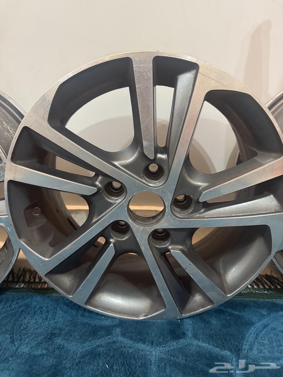 Nitara 17 alloy wheels used with screws64499870020609113