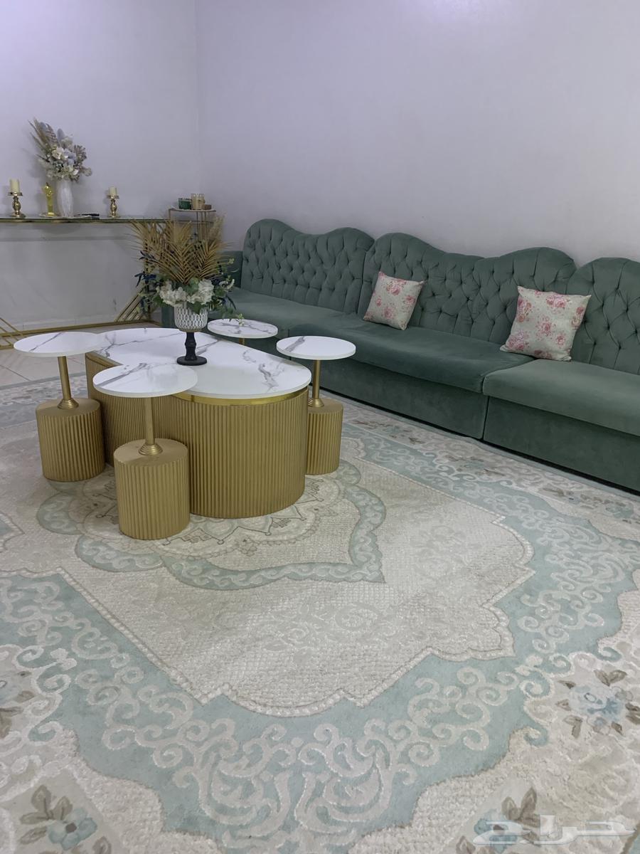 كنب سجاد طاولات استقبال  طاوله قهوه وخدمه للبيع64362013797377110