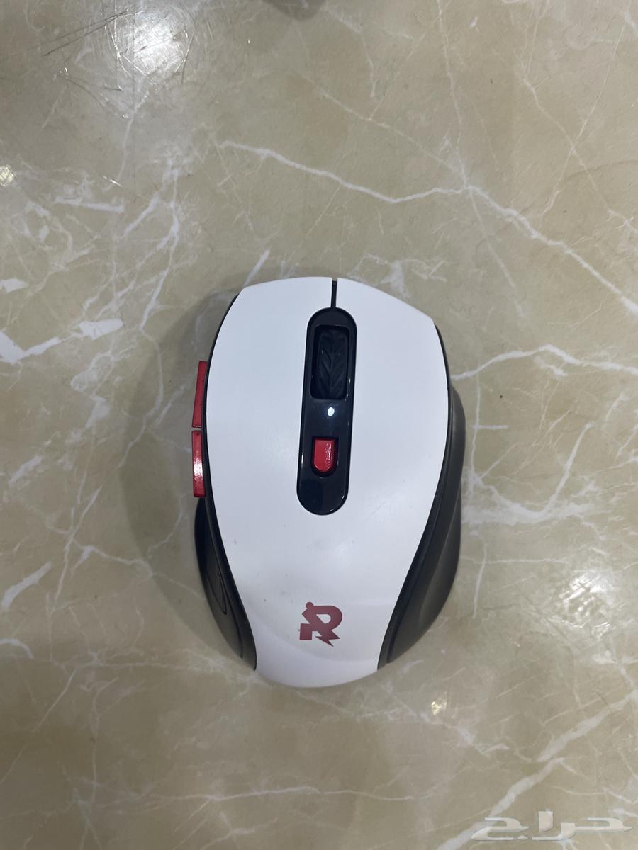 Mouse and keyboard64360798137601111